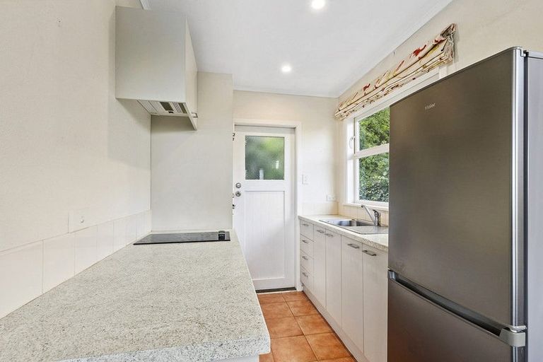 Photo of property in 5b Acheron Road, Paremata, Porirua, 5026