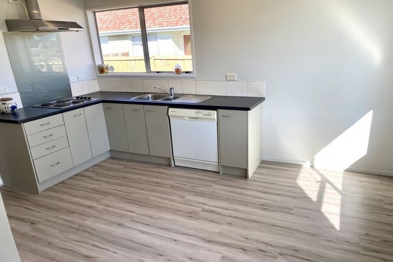 Photo of property in 33 Pensacola Crescent, Broomfield, Christchurch, 8042