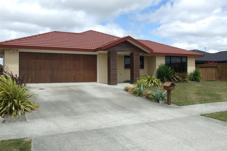 Photo of property in 3 Branigan Parade, Kelvin Grove, Palmerston North, 4414