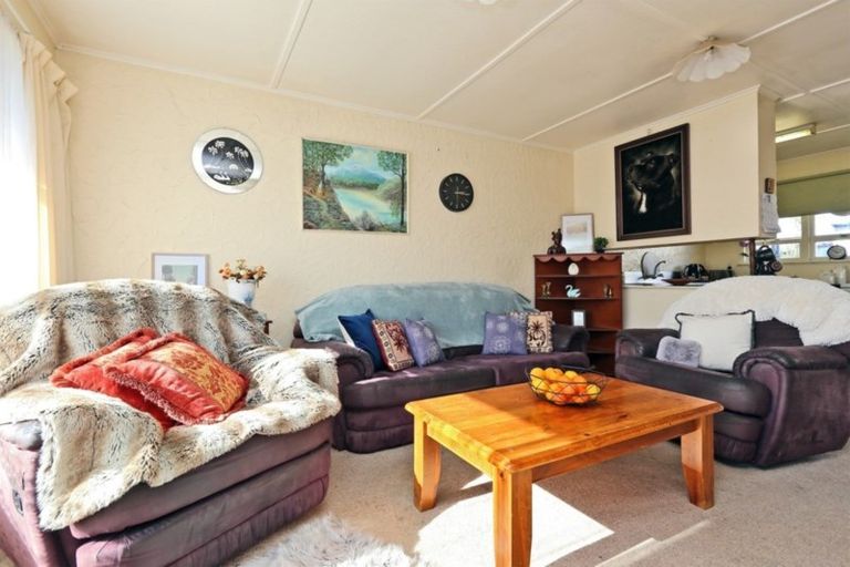 Photo of property in 6/813 Clive Street, Akina, Hastings, 4122