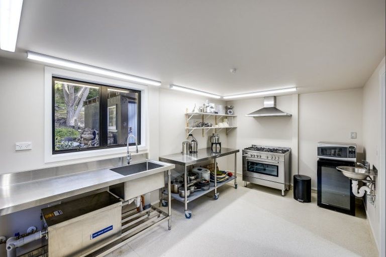 Photo of property in 42 Mclean Road, Havelock North, 4294