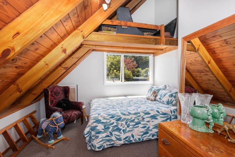 Photo of property in 21a Page Point, Mellons Bay, Auckland, 2014