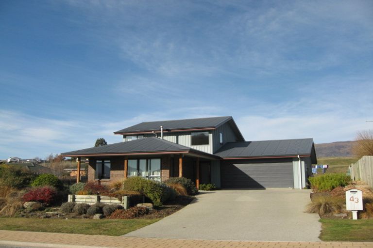 Photo of property in 43 Meadowstone Drive, Wanaka, 9305