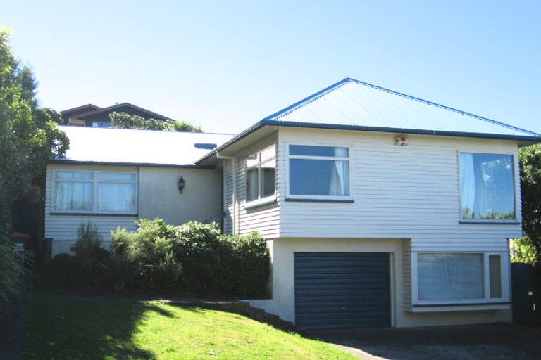 Photo of property in 7 Whitu Street, Khandallah, Wellington, 6035