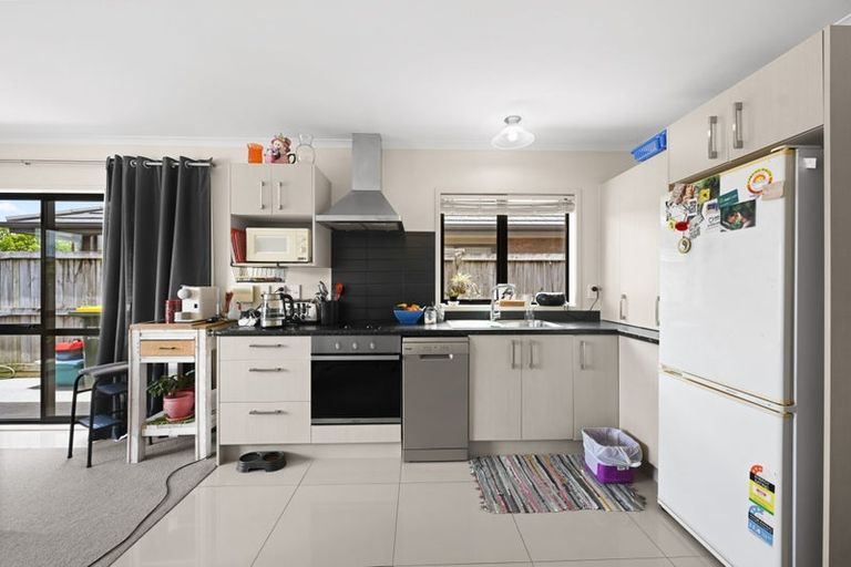 Photo of property in 4 Piwakawaka Court, Rototuna North, Hamilton, 3210