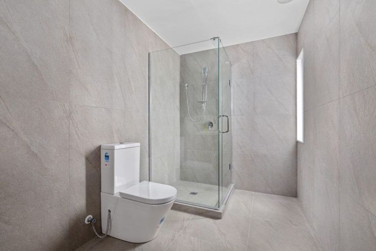 Photo of property in 30 Waihou Crescent, Albany Heights, Auckland, 0632