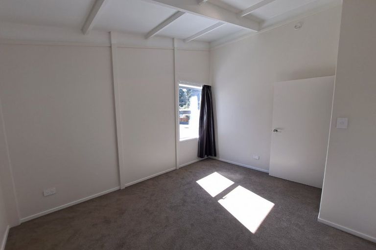 Photo of property in 64/62 Seaview Road, Marfell, New Plymouth, 4310