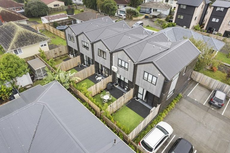 Photo of property in 6/63 Taikata Road, Te Atatu Peninsula, Auckland, 0610