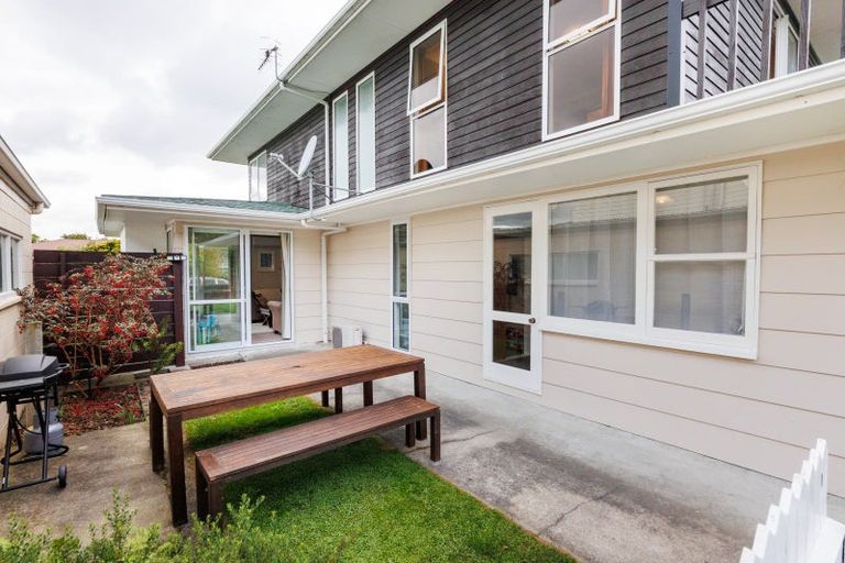 Photo of property in 4 Anaru Place, Awapuni, Palmerston North, 4412