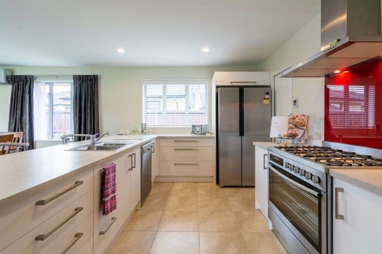 Photo of property in 21 Wootton Place, Kaiapoi, 7630