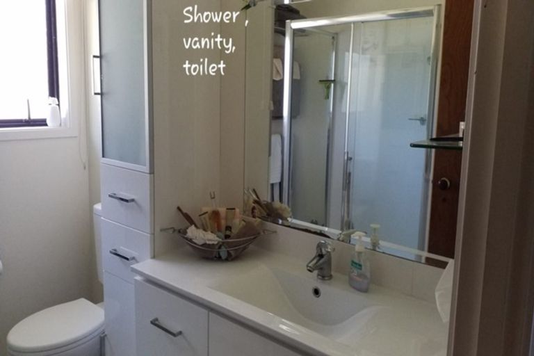 Photo of property in 4 Seaview Road, Cable Bay, 0420