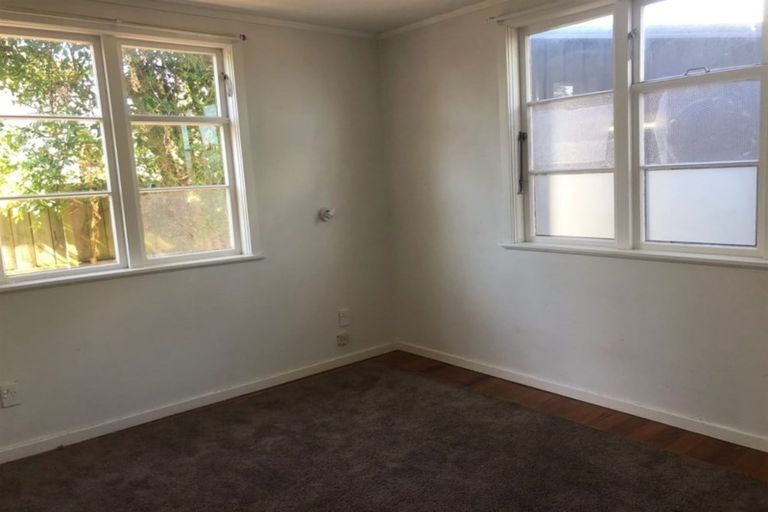 Photo of property in 1/178 Lake Road, Belmont, Auckland, 0622