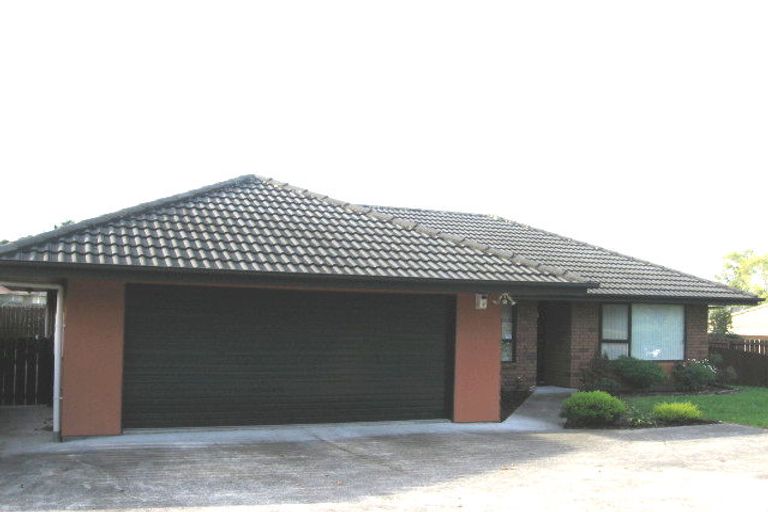 Photo of property in 100j Parrs Cross Road, Henderson, Auckland, 0612