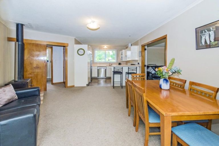 Photo of property in 28 Kimberley Road, Darfield, 7510