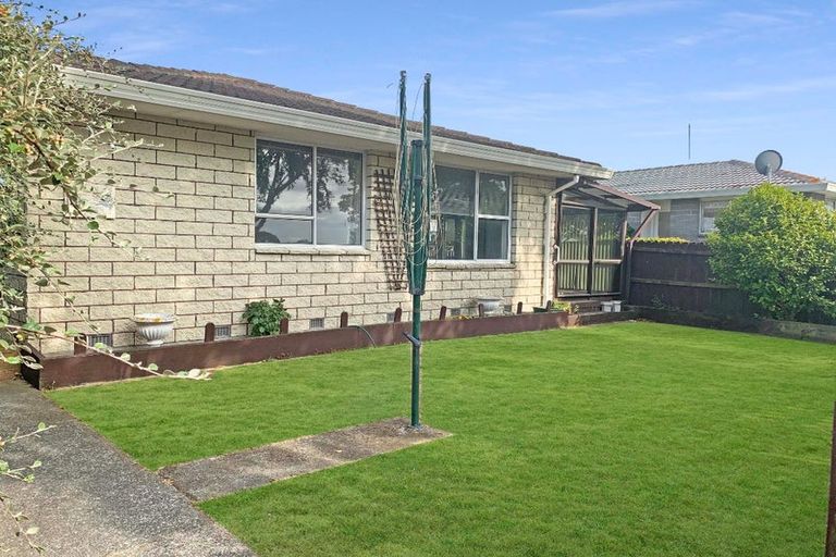 Photo of property in 83a Cottonwood Street, Parklands, Christchurch, 8083