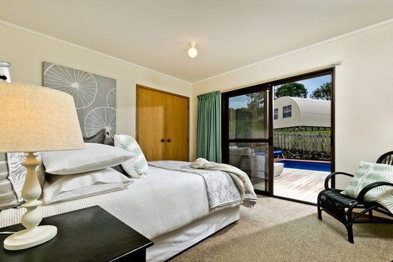 Photo of property in 291 Paremoremo Road, Paremoremo, Auckland, 0632