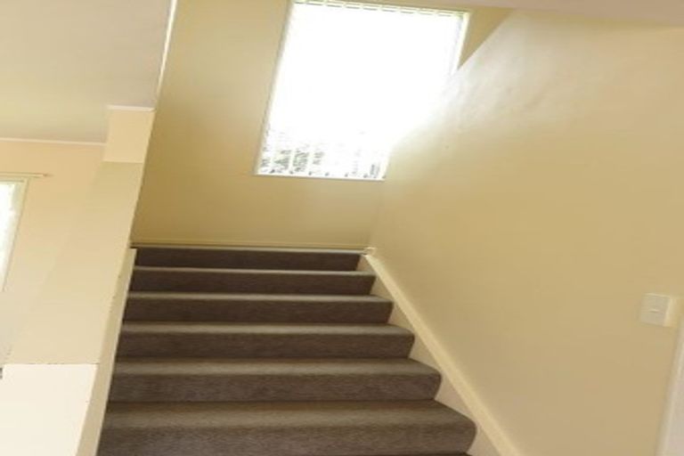 Photo of property in 41 Esther Place, Red Beach, 0932