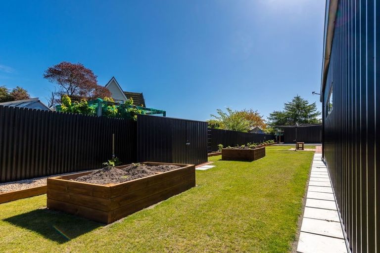 Photo of property in 8 Eric Batchelor Place, Waimate, 7924