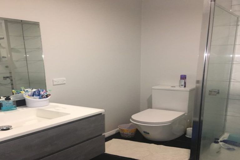 Photo of property in 130 Champion Street, Cannons Creek, Porirua, 5024