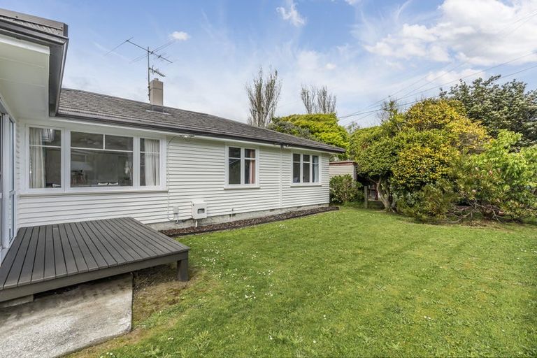 Photo of property in 10 Findlay Street, Tawa, Wellington, 5028