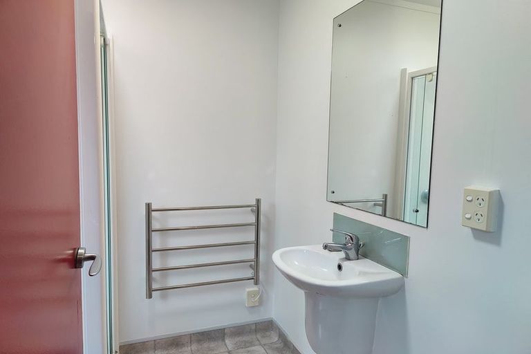 Photo of property in 8/3 Kelvin Grove, Te Aro, Wellington, 6011