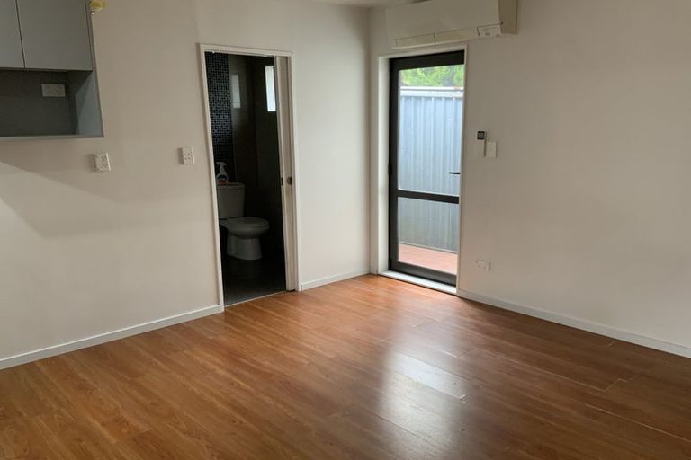 Photo of property in 26 Nile Road, Kelston, Auckland, 0602