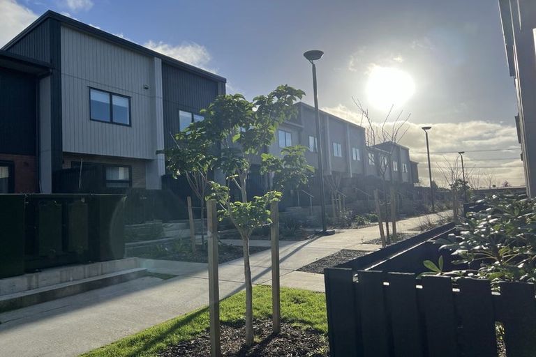 Photo of property in 361 Glengarry Road, Glen Eden, Auckland, 0602