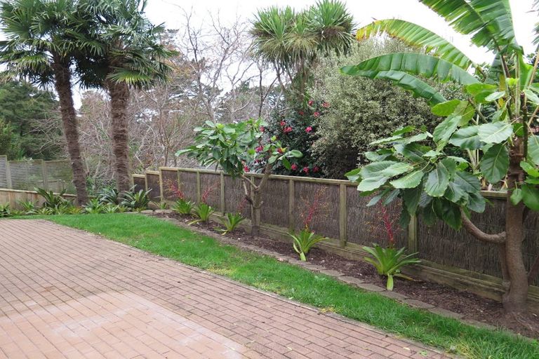Photo of property in 4/44 Carlisle Road, Browns Bay, Auckland, 0630