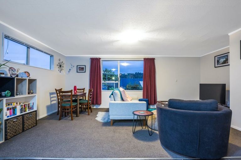 Photo of property in 3/7 Venus Place, Whitby, Porirua, 5024