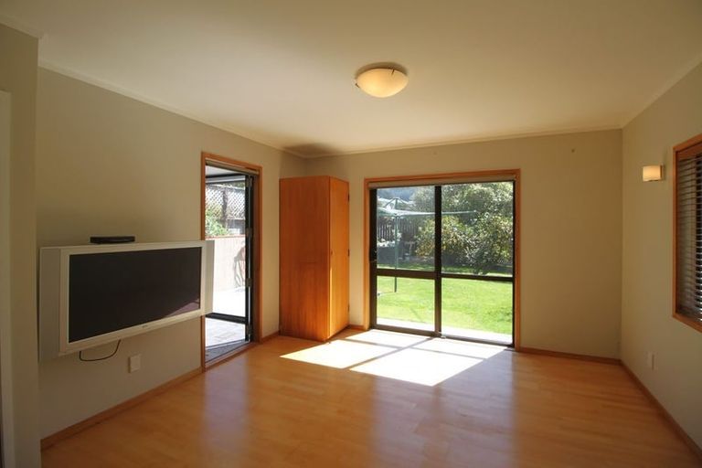 Photo of property in 31 Coates Street, Tawa, Wellington, 5028