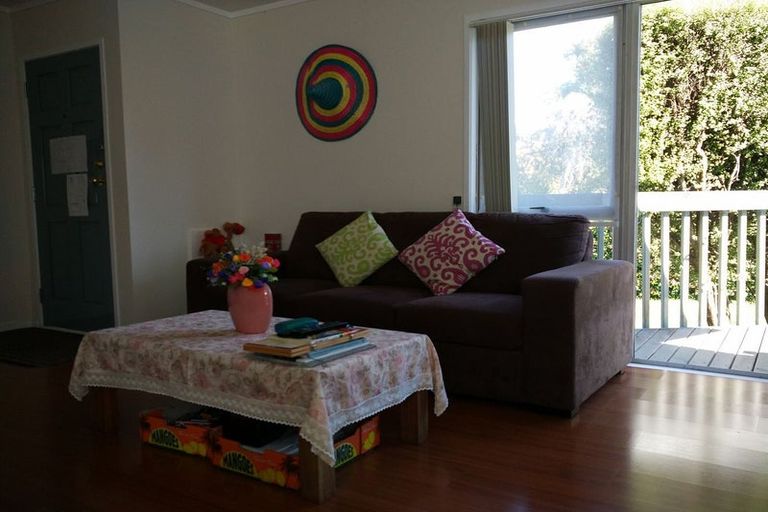 Photo of property in 5 Lisa Rise, Half Moon Bay, Auckland, 2012