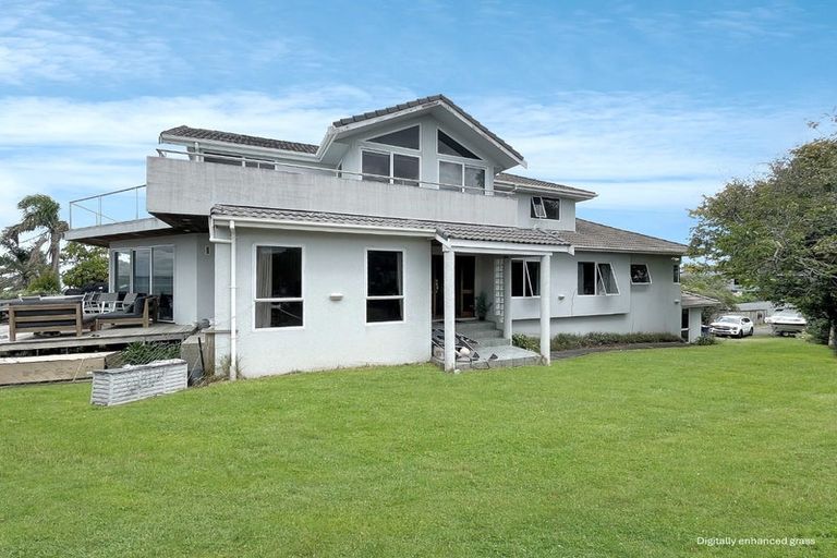 Photo of property in 4 Portal Place, Murrays Bay, Auckland, 0630