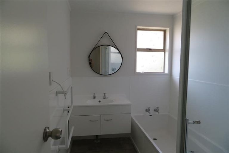 Photo of property in 217a Stokes Valley Road, Stokes Valley, Lower Hutt, 5019