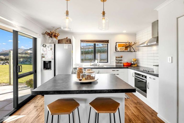 Photo of property in 28 Macdonald Heights, Feilding, 4702