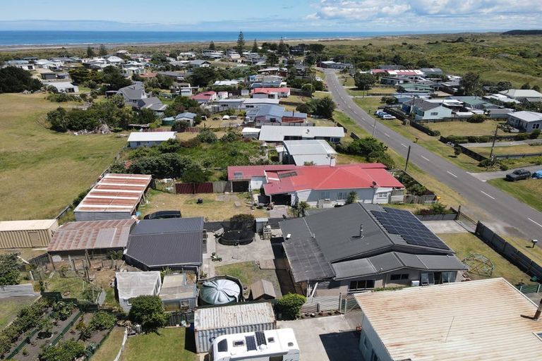 Photo of property in 23 Wainui Street, Koitiata, Whanganui, 4581
