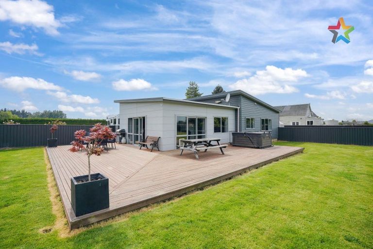 Photo of property in 29 Grove Bush-woodlands Road, Woodlands, Invercargill, 9871