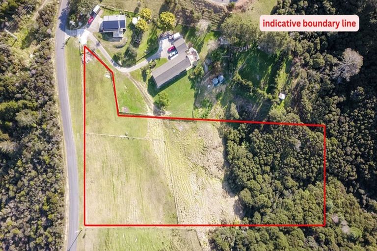 Photo of property in 149 Hillcrest Road, Hatfields Beach, 0931