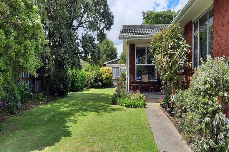 Photo of property in 11 Beaumont Place, Westbrook, Palmerston North, 4412