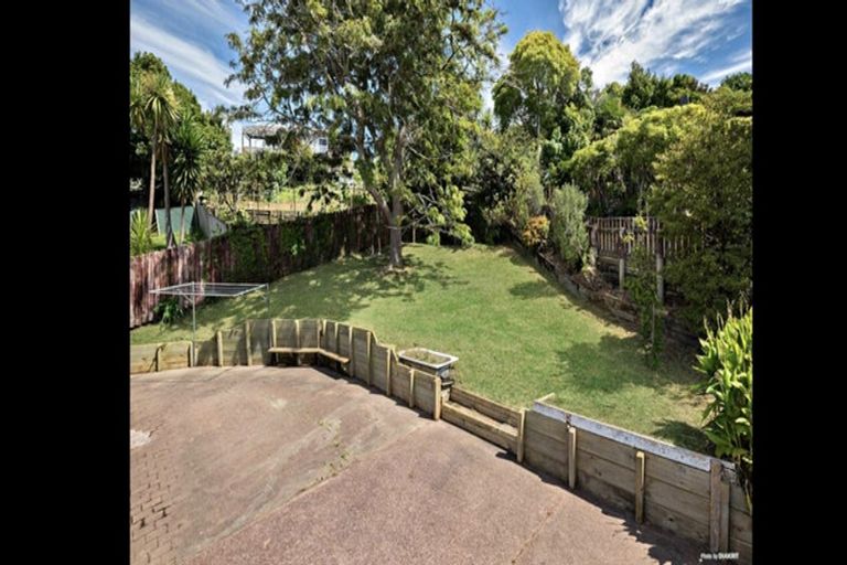 Photo of property in 2/7 Malters Place, Browns Bay, Auckland, 0630