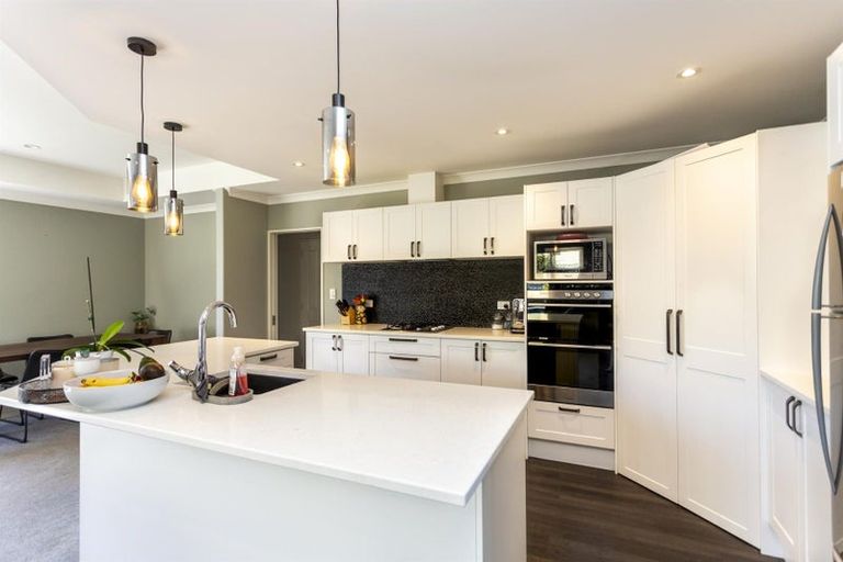 Photo of property in 16 Te Pihopa Way, Aidanfield, Christchurch, 8025