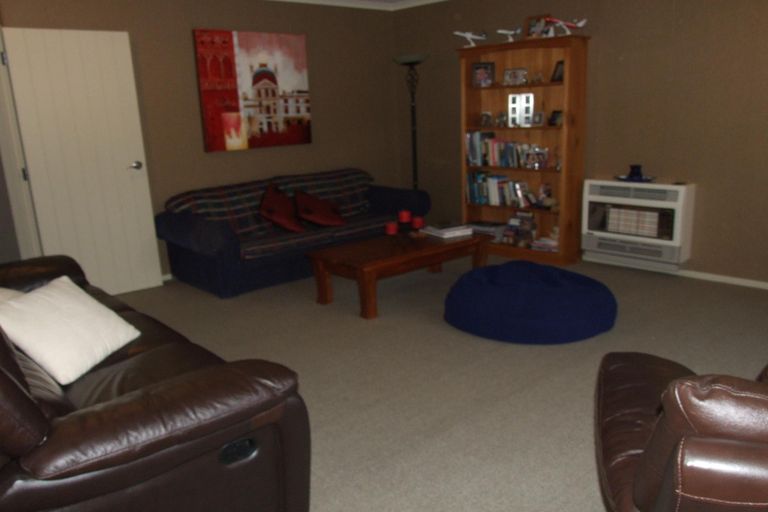 Photo of property in 3 Branigan Parade, Kelvin Grove, Palmerston North, 4414