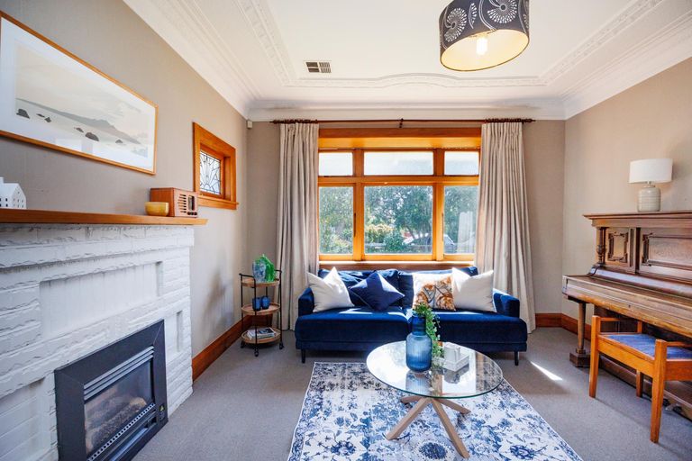 Photo of property in 15 Miro Street, Takaro, Palmerston North, 4410