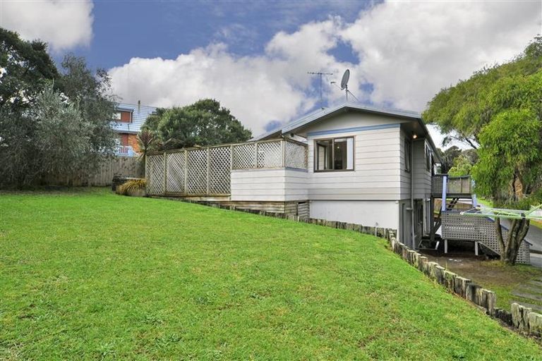 Photo of property in 9 Cantua Close, Totara Heights, Auckland, 2105