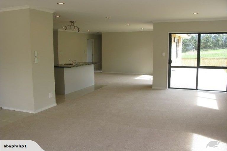 Photo of property in 80 South Kensington Way, Henderson, Auckland, 0612