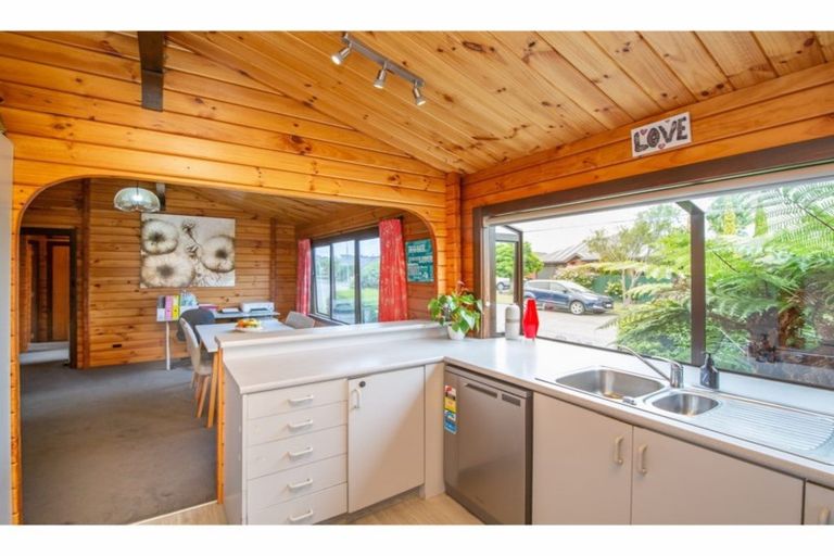 Photo of property in 40 Shenley Drive, Belfast, Christchurch, 8051