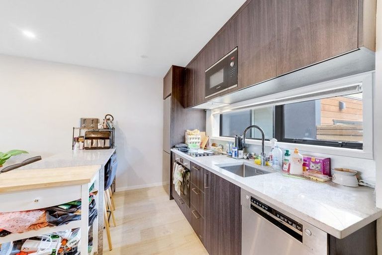 Photo of property in 2/19 Parson Lane, Papatoetoe, Auckland, 2025