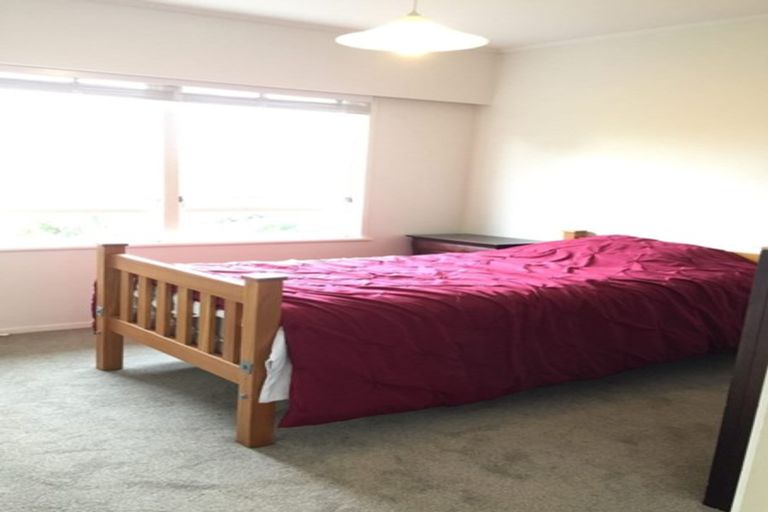 Photo of property in 38 Marlborough Avenue, Glenfield, Auckland, 0629