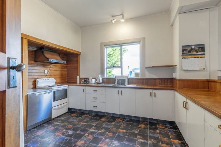 Photo of property in 16 Nancy Street, Takapau, 4203