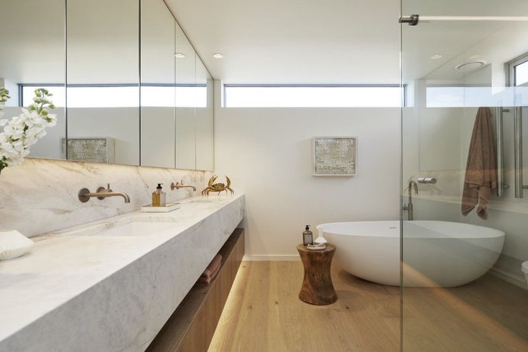 Photo of property in 7 Surf Road, Mount Maunganui, 3116