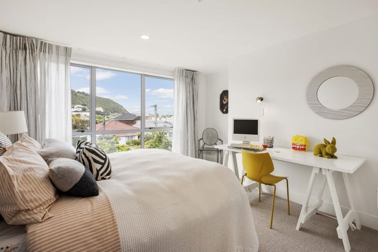 Photo of property in 26 Severn Street, Island Bay, Wellington, 6023